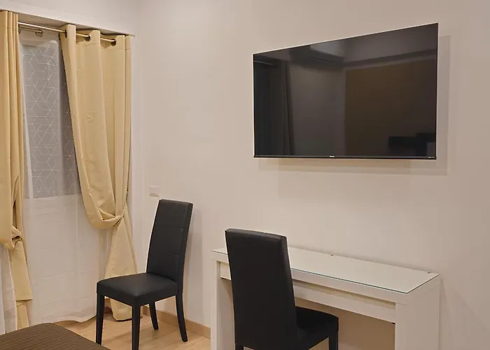 Convenient לינה וארוחת בוקר